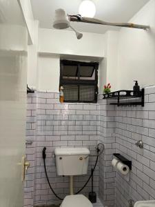Cozy 1BR with Kitchen Balcony and Wi-Fi near CBD