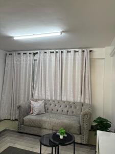 Cozy 1BR with Kitchen Balcony and Wi-Fi near CBD