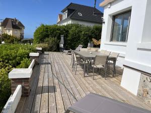 Villas Villa Medaillon, Sur la mer - Mesnil Val Plage : photos des chambres
