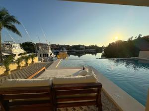 Azure Caribbean Citrine