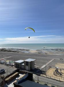Villas Villa Medaillon, Sur la mer - Mesnil Val Plage : photos des chambres