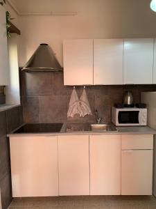 At Mollys metro A LucioSestio