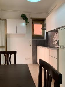 At Mollys metro A LucioSestio