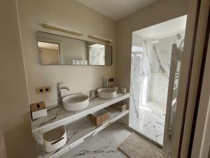 Villas Villa Medaillon, Sur la mer - Mesnil Val Plage : photos des chambres