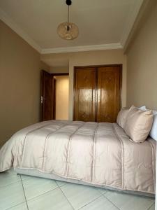 Cozy Apartment Near Souk El Had