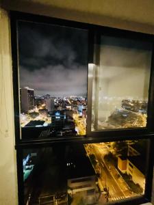 The Pool & City Spot - steps from Miraflores