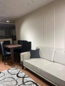 الشقق الفندقيه بمنتجع الاكوا بالعالمين