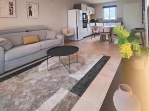 VILLA PERIGORD 1- Spacieux - clim - wifi - parking - Jardin