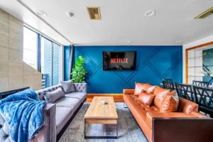 A Houston Resort Style Pool EV Charging