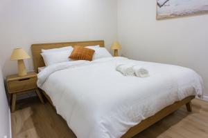 Brand New Backyard Guest House in Werribee CBD