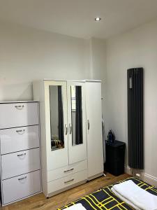 1 Bedroom Flat In Central London-Camden Town Station