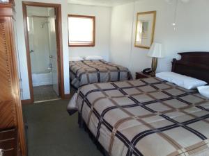 Budget Double Room room in Golden Gate Lodging