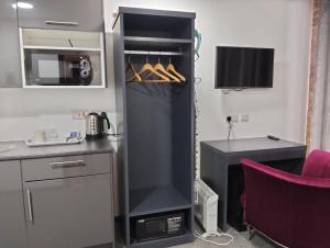 Studio - Sleeps 2 - Parking - Wifi