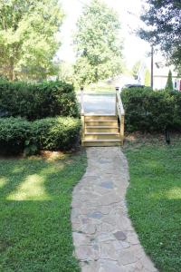 Paris Mountain Loft Home