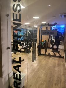 Suíte Aconchegante em Copacabana - Piscina, Wi-fi e perto da praia