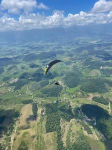 Farm House - Hospedagem na Fazenda com cachoeira privativa