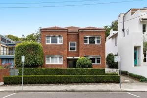 Balmoral beauty - Elevated living on the esplanade BALO1