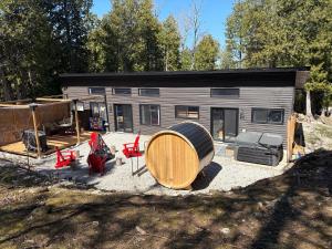 SPA & Sauna Getaway by Georgian Bay & Bruce Trail