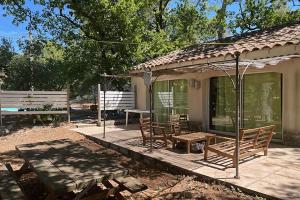 Maisons de vacances Gite du Jonquas : photos des chambres
