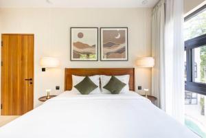 Modern 1BR with Spacious Living Room