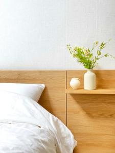 Monet Garden cozy and greeny 2 rooms in Sinchon