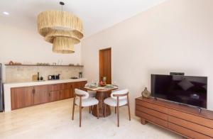 Chic 1BR Retreat with Modern Interior