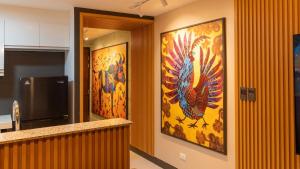 Premium 1BR suite Modern Filipino at BGC w balcony