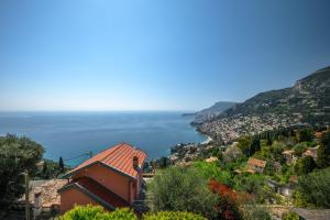 Villas Beautiful Villa with Sea View in Roquebrune-Cap-Martin : photos des chambres
