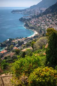 Villas Beautiful Villa with Sea View in Roquebrune-Cap-Martin : photos des chambres