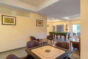 Clarks Inn Bhowali, Nainital