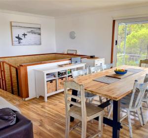Falcon Pet- Friendly Bayview Beach House