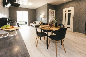 Space Нова стильна квартира біля Центру з ванною