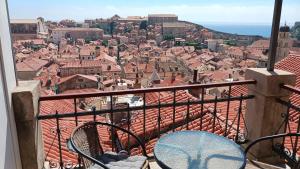 Location old town Lucic