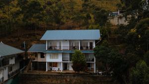 Rock And Mist Munnar House Resort