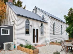 The Old Trentham Church