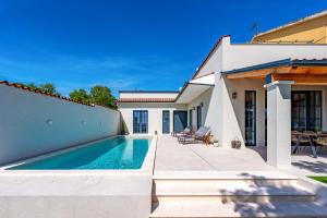 Villa Vista - New entry 2025