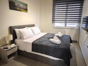 Luxury Apartment on Eleutherias Sq 50m from Metro - 4hvězdičkové hotely ve městě Pireus