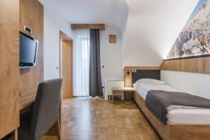 Török rooms, bistro & wellness