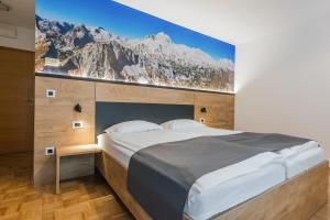 Török rooms, bistro & wellness