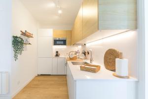 Bela Vista_Cozy Apt With Sea View