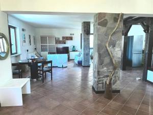 Spacious house with jacuzzi in Brancaleone Marina
