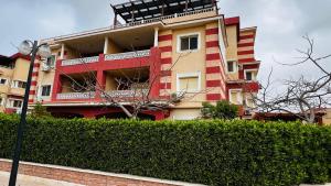 قريه روزانا الساحل الئمالي