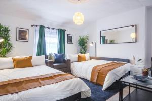 Shepherds Bush 2BR 2BA Westfield Sleeps 7