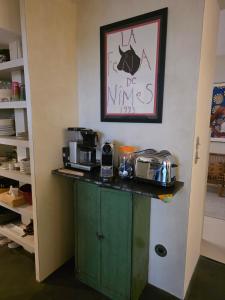 Maison des Remparts Intra-Muros spacieuse Patio avec Bassin Wifi Parking Gratuit