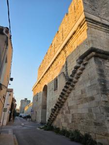 Appartements Maison des Remparts Intra-Muros spacieuse Patio avec Bassin Wifi Parking Gratuit : photos des chambres