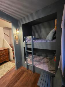 Appartements Maison des Remparts Intra-Muros spacieuse Patio avec Bassin Wifi Parking Gratuit : photos des chambres
