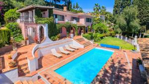 Cubos Villa Las Capuchinas & Cave House