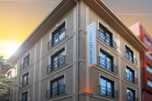 CoNSEPT PERA HOTEL