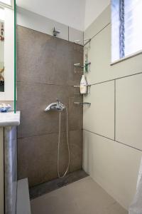 3BRM Flat in Chalandri - Near Metro by ΜΡS