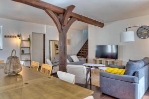 Geoffroy sublime duplex à proximité de la place du vieux marché